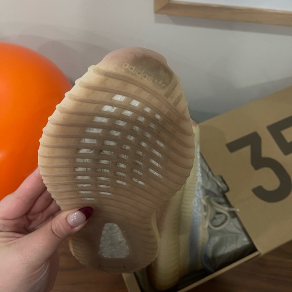 Yeezy Boost 350 V2 Linen Size US6 mens - Picture 7 of 10